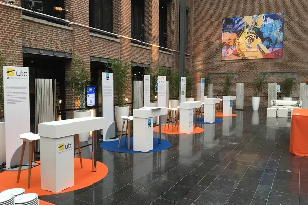 Création d’une installation générale avec plusieurs espaces d’exposition